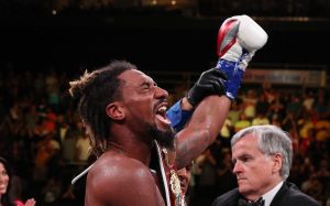 Деметриус Андрейд проведет обязательную защиту, в WBO назначили соперника