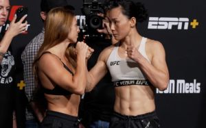 Видео боя Маккензи Дёрн — Янь Сяонань UFC Fight Night 211