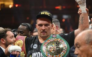 Тони Беллью отреагировал на возможное лишении Усика титула IBF