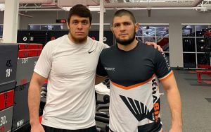 Боец ONE FC Мурад Рамазанов обратился к Чимаеву после слов о Хабибе: "Я уверен, что порву и размажу тебя, парнишка"