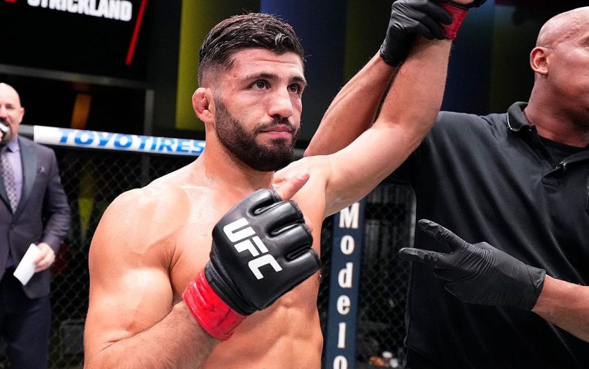 Царукян прогнозирует нокаут в бою против Оливейры на UFC 300