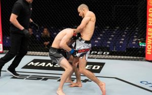 Видео боя Мухаммад Мокаев – Коди Дарден UFC Fight Night 204