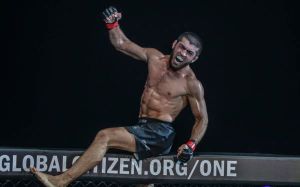 Сайгид Арсланалиев остановил Амира Хана на турнире One Championship: Enter the Dragon