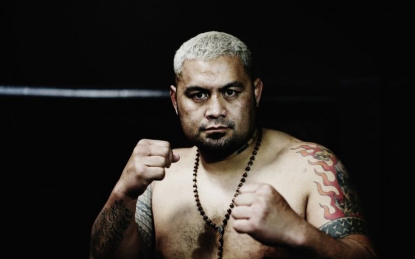 Марк Хант: Почему UFC позволили ЖСП драться, если он говорит, что видел пришельцев?