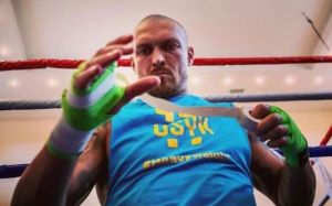 Александр Усик показал свою форму за три недели до боя с Джошуа