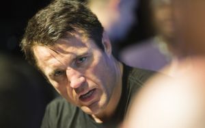 Чейл Соннен объяснил, почему Деррик Льюис должен подраться с Нганну первым