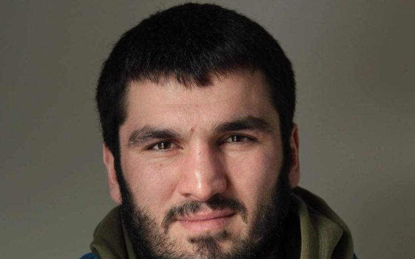 «В нашем доме жили беженцы. Человек тридцать». Бетербиев – про трагедии детства, Ковалева и Канаду 