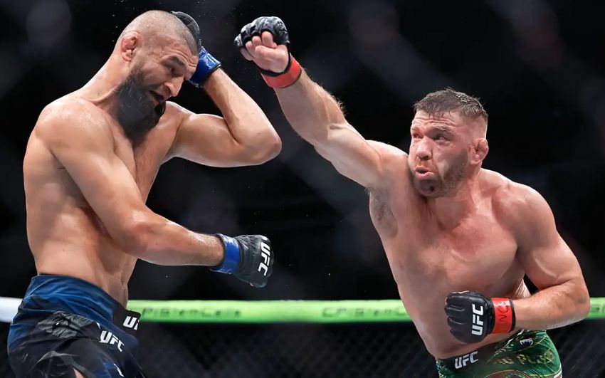 Видео боя Хамзат Чимаев – Дрикус дю Плесси UFC 319