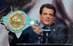 Президент WBC: "Головкину заблокировали всех соперников"