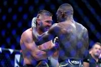 Исраэль Адесанья обратился к дю Плесси после поражения на UFC 305