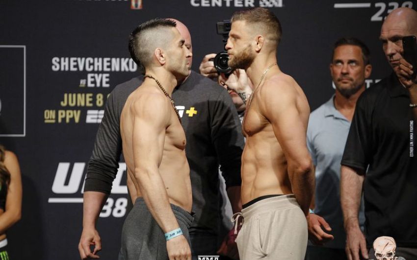 Видео боя Рикардо Ламас - Келвин Каттар UFC 238