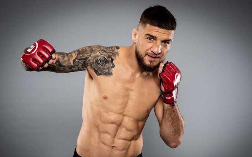 Амосов вошел в тройку лучших бойцов Bellator