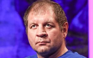 Александр Емельяненко продолжит лечение в реабилитационном центре, бои перенесены