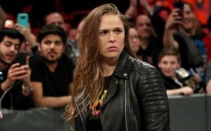 Ронда Роузи анонсировала первый бой в WWE и неплохо размялась на последнем шоу
