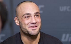 ONE FC близок к подписанию Эдди Альвареса