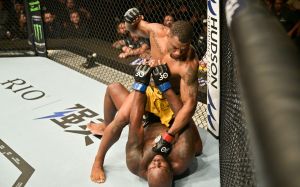 Жаилтон Алмейда победил решением судей Деррика Льюиса на UFC Fight Night 231