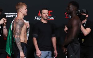 Видео боя Мейсон Джонс - Дэвид Онама UFC Fight Night 196
