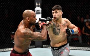 Джими Манува объяснил, почему ударил Ракича на турнире UFC в Лондоне