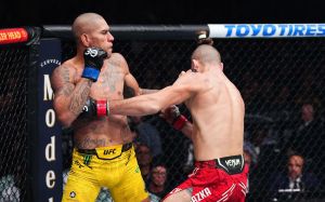 Видео боя Алекс Перейра – Иржи Прохаска UFC 295