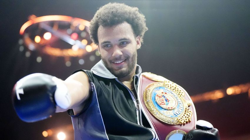 Мозес Итаума возглавил рейтинг WBA в супертяжелом весе