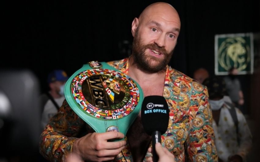 Тайсон Фьюри будет драться в марте, но без титула WBC