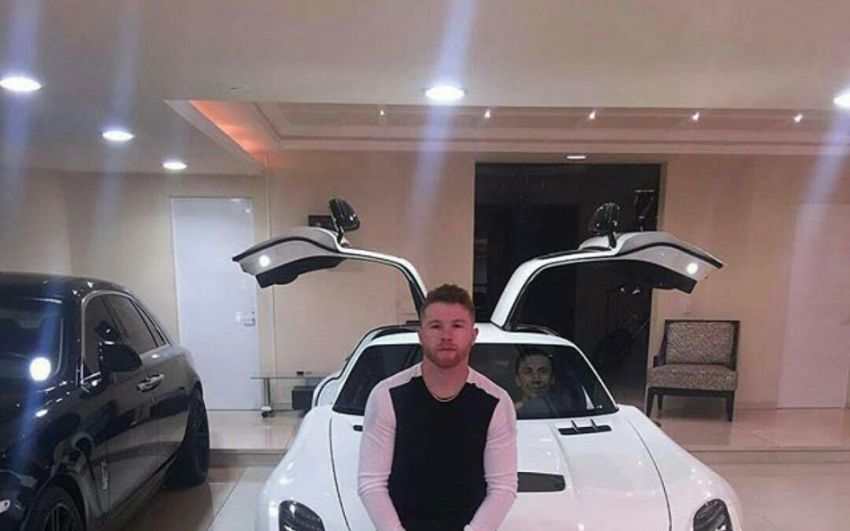 Сауль Альварес и его новый автомобиль
