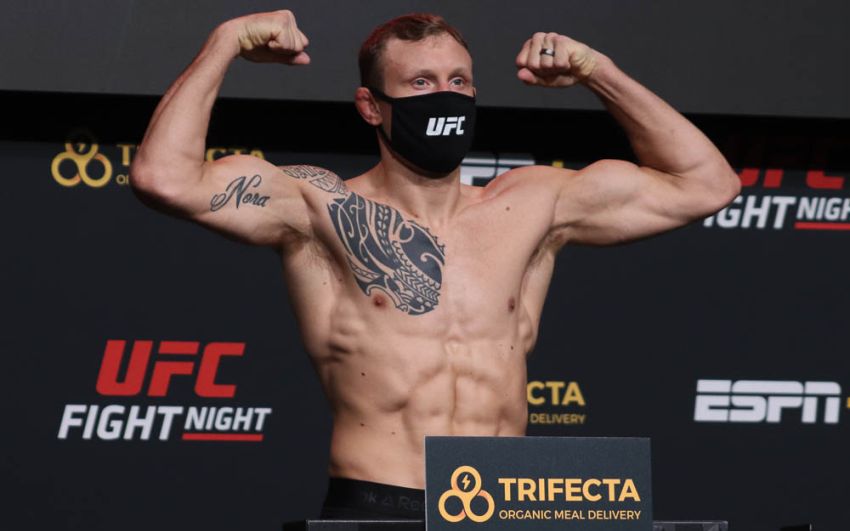 Результаты взвешивания турнира UFC on ESPN 19: Джек Херманссон - Марвин Веттори