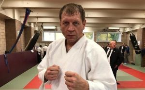 Александр Емельяненко потренировался под руководством Стивена Сигала