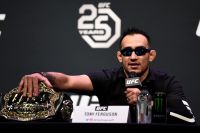 Дана Уайт не знает, что ждет Тони Фергюсона после отказа драться за временный титул