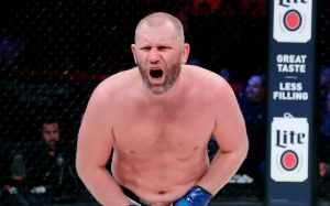 Харитонов вступился за Ислама Махачева