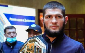 Хабиб Нурмагомедов рассказал, кого считает лучшим боксером в мире