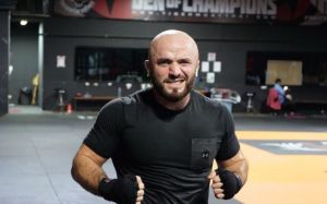 Евгений Гончаров: "Исмаилов одержит уверенную победу над Емельяненко"