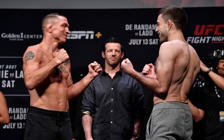 Видео боя Даррен Элкинс - Райан Холл UFC on ESPN+ 13