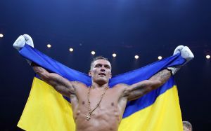 Александр Усик о бое в Чикаго: "Эдди Хирн сказал, чтобы я готовился боксировать в Киеве"