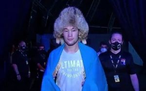 Жумагулов посоветовал Рахмонову бороться и клинчевать в бою с Нилом