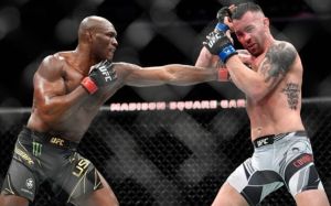 Камару Усман успешно отстоял титул против Ковингтона на UFC 268
