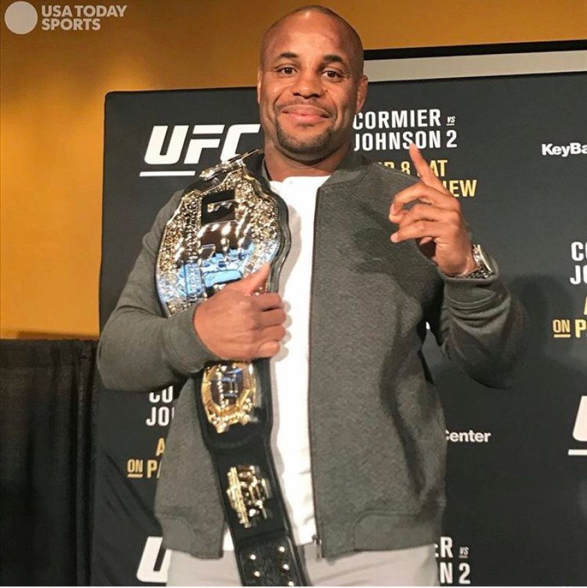 Зарплаты и бонусы участников UFC 210 и выплаты от REEBOK 