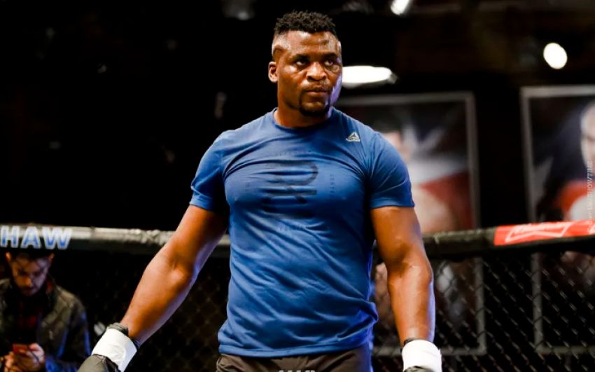 Франсис Нганну не примет участие в турнире UFC 215