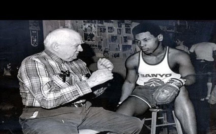Boxing Defense: Peek-a-Boo (Patterson, Torres, Tyson) 