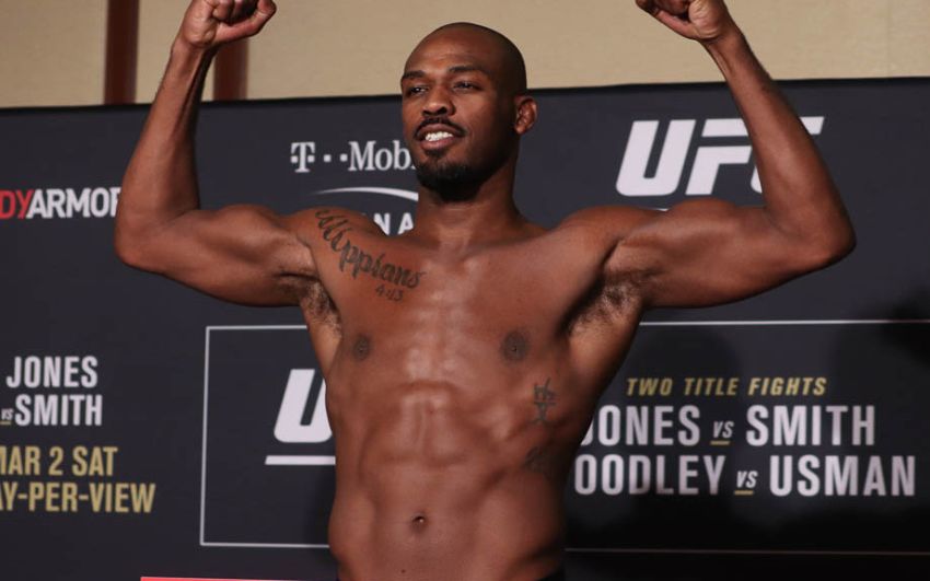 Результаты взвешивания турнира UFC 239: Джон Джонс - Тиаго Сантос, Аманда Нуньес - Холли Холм