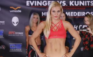  Яна Куницкая заработала за победу на Invicta FC 25 - 10 000 долларов США