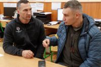 Виталий Кличко: "Здорово, что у меня есть Володя. Он взял на себя огромное количество работы, имея колоссальные контакты во всем мире"