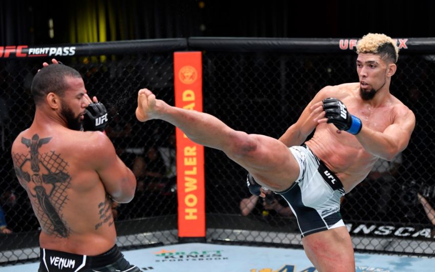 Слова Тиаго Сантоса после победы над Джонни Уокером на UFC Fight Night 193