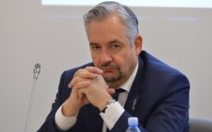 Карим Бузиди: «Кто решил, что у женщин не должно быть права на занятие боксом? Посмотрите на ринг в Астане!» 