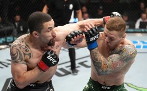 Роберт Уиттакер уверенно одолел Марвина Веттори в ко-мэйн ивенте UFC Fight Night 209