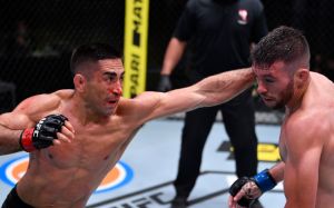 Бонусы турнира UFC on ESPN+ 33: Энтони Смит - Александр Ракич