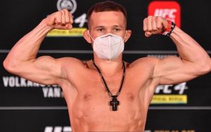 Результаты взвешивания турнира UFC 251: Камару Усман - Хорхе Масвидаль, Александр Волкановски - Макс Холлоуэй, Петр Ян - Жозе Альдо
