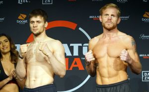 Видео боя Владимир Токов - Райан Уокер Bellator 218
