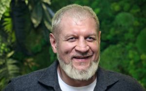 Глава федерации бокса Ингушетии - о Емельяненко: "Он - верующий христианин"