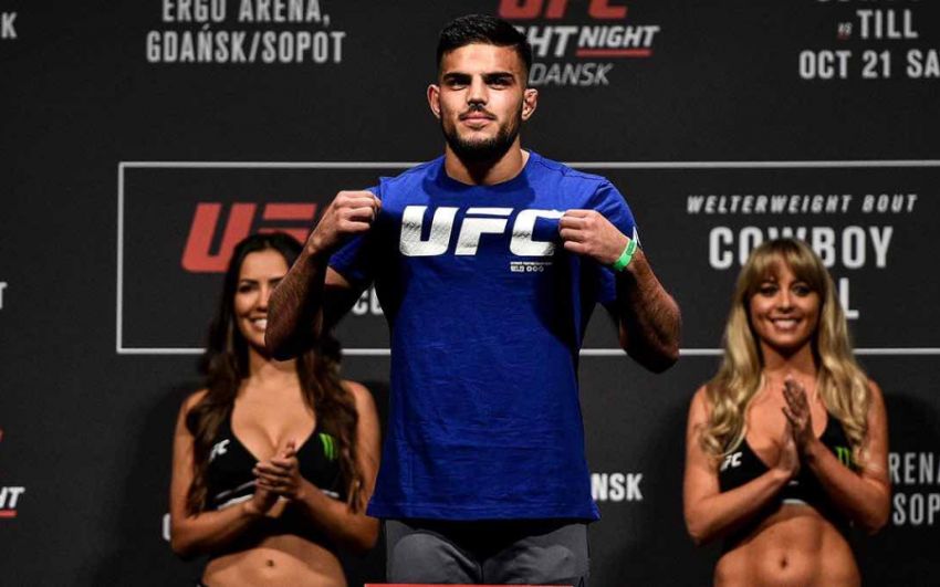 UFC Fight night 134: Насрат Хакпараст победил Марка Диакисе